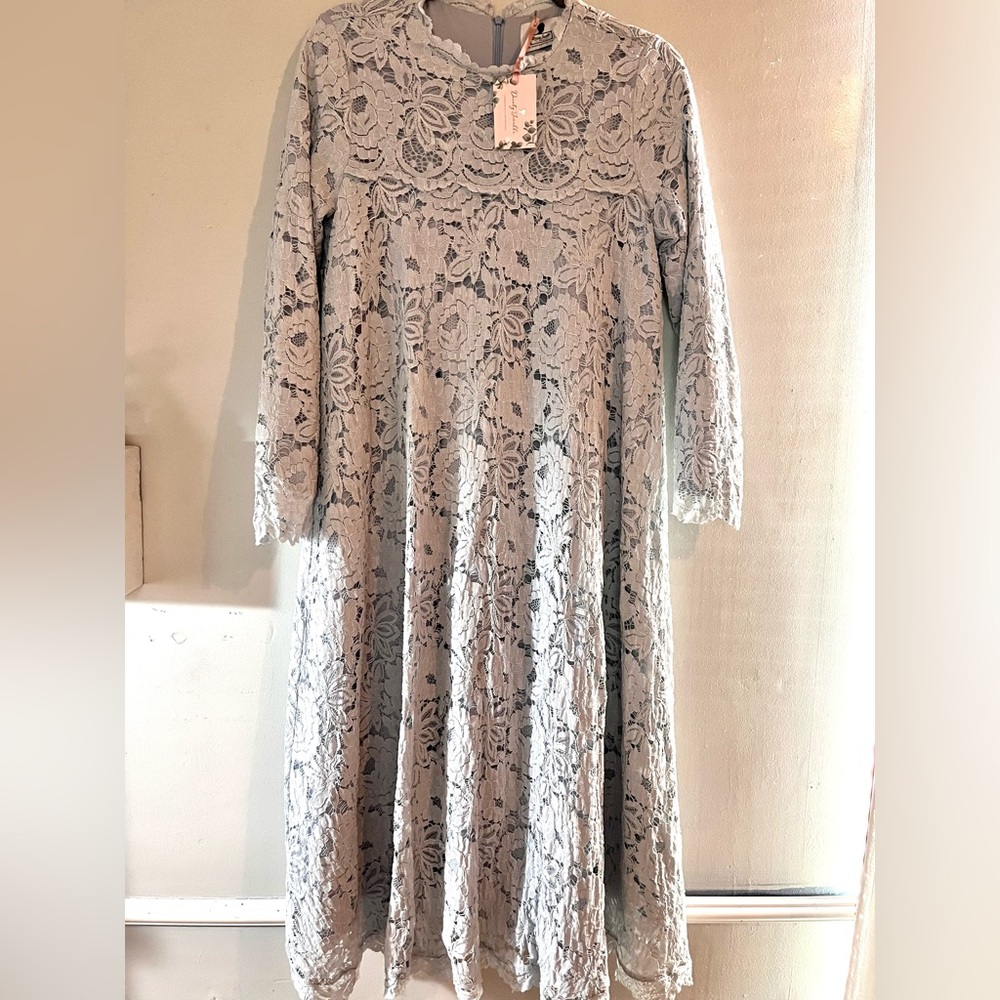 Dainty jewels lace dress